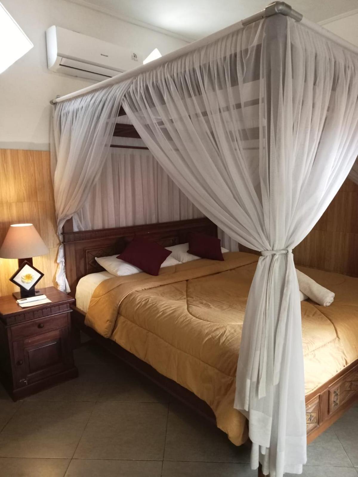 Nitya Home Stay Lembongan ภายนอก รูปภาพ