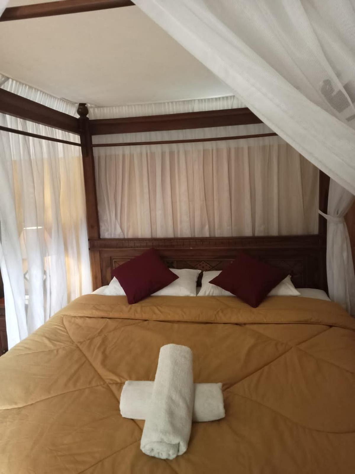Nitya Home Stay Lembongan ภายนอก รูปภาพ